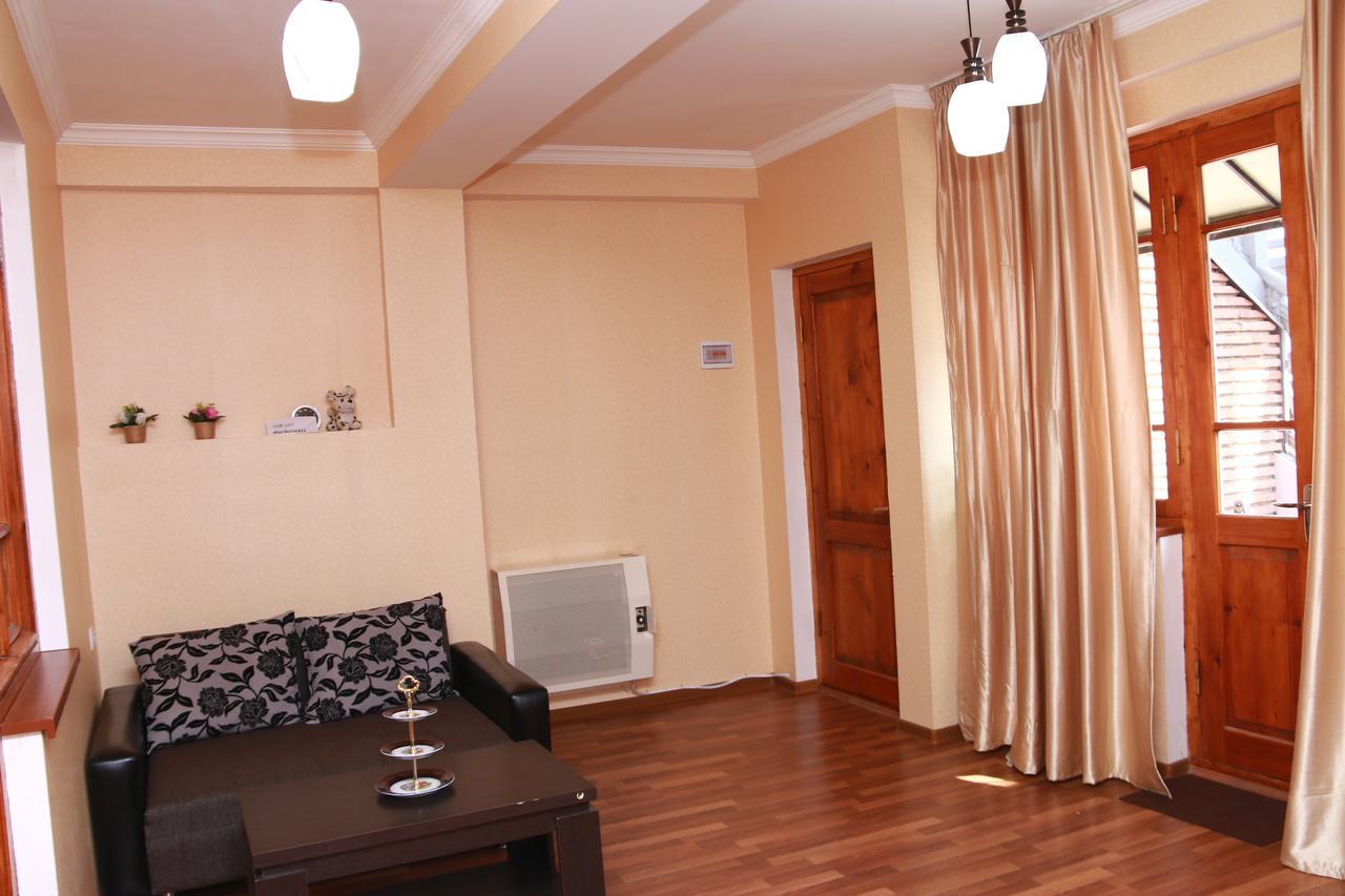 Apartment Nino Botanical Tbilisi Exterior foto